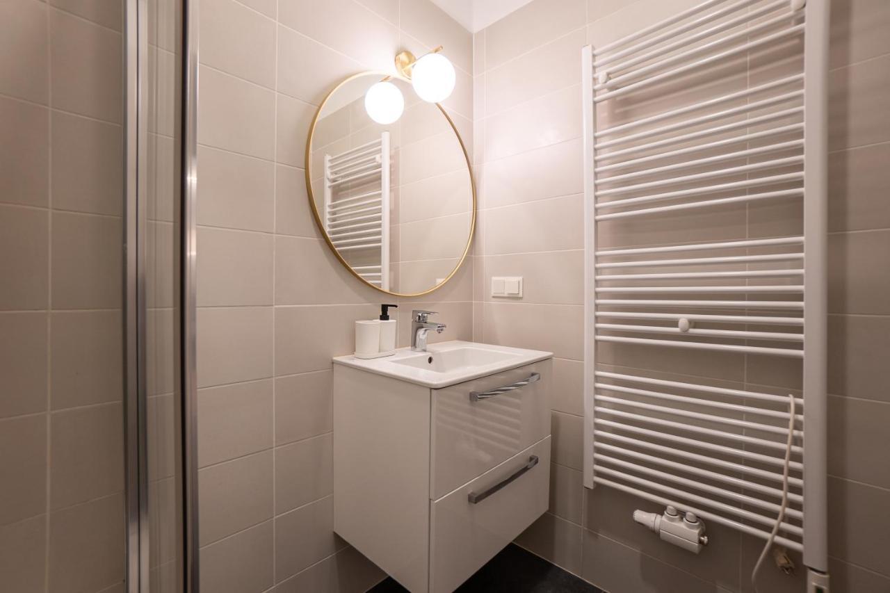 וינה Stylish Apartment With Dedicated Working Space And Super King-Size Bed Located Between City Centre And Donau River מראה חיצוני תמונה