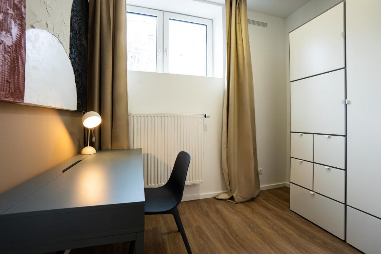 וינה Stylish Apartment With Dedicated Working Space And Super King-Size Bed Located Between City Centre And Donau River מראה חיצוני תמונה