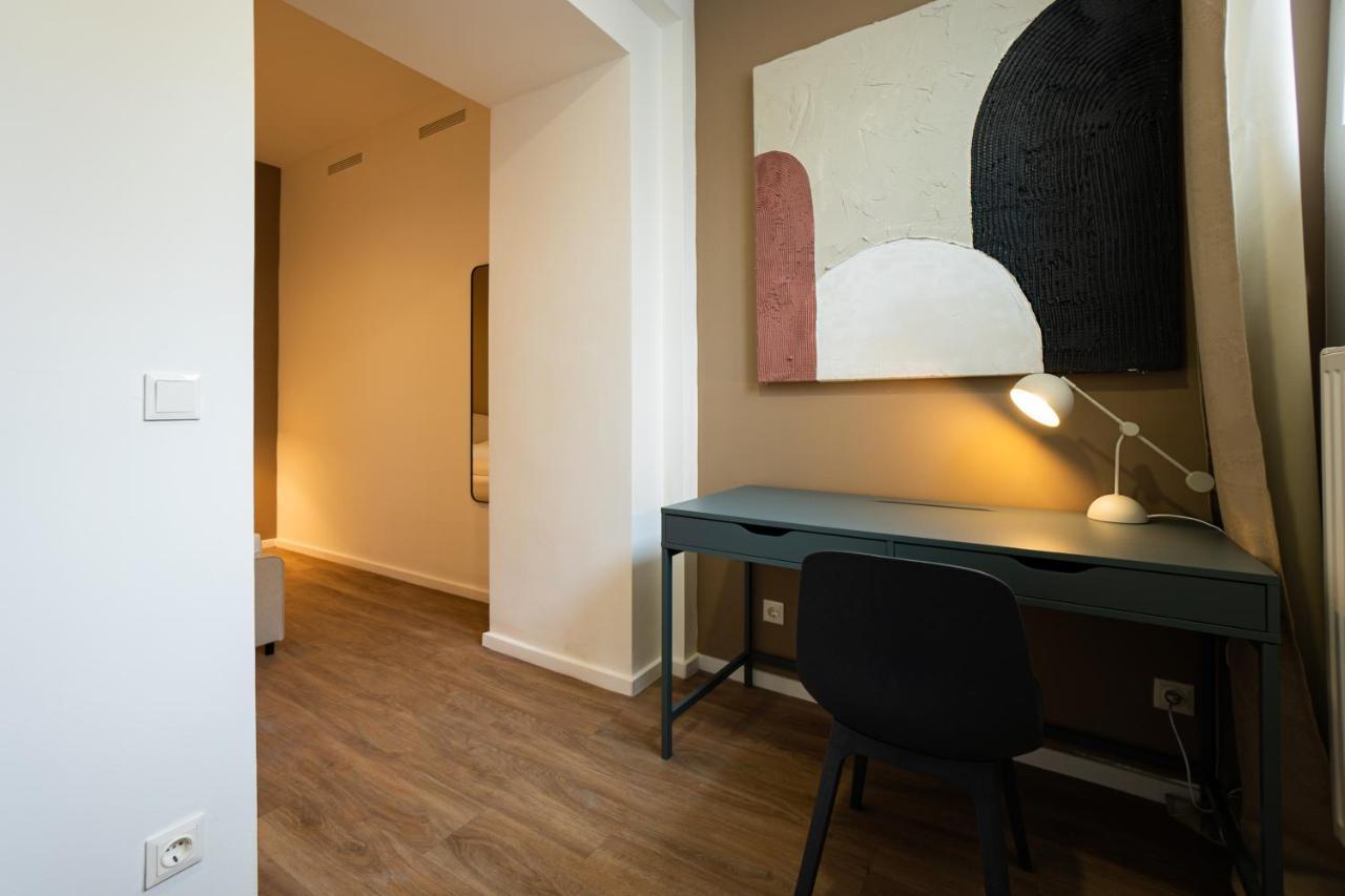 וינה Stylish Apartment With Dedicated Working Space And Super King-Size Bed Located Between City Centre And Donau River מראה חיצוני תמונה
