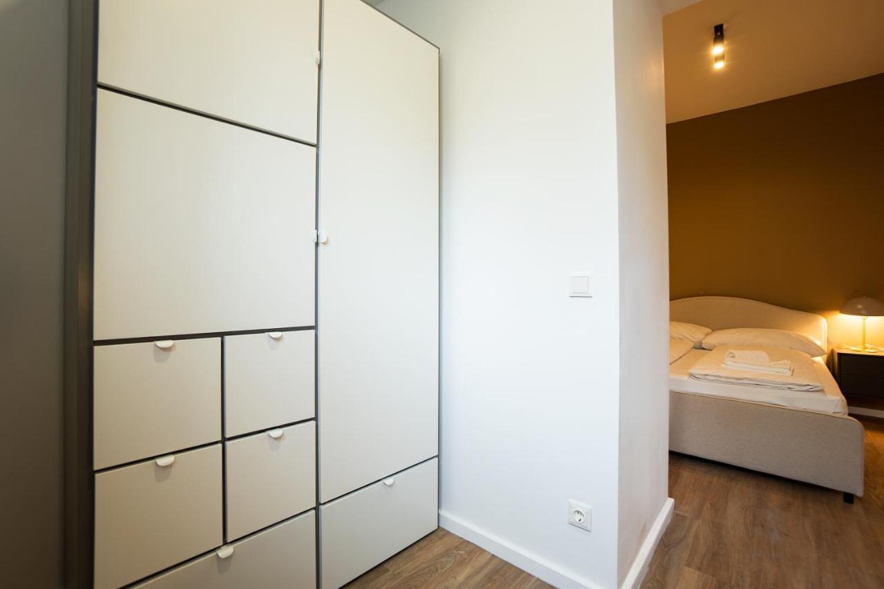 וינה Stylish Apartment With Dedicated Working Space And Super King-Size Bed Located Between City Centre And Donau River מראה חיצוני תמונה