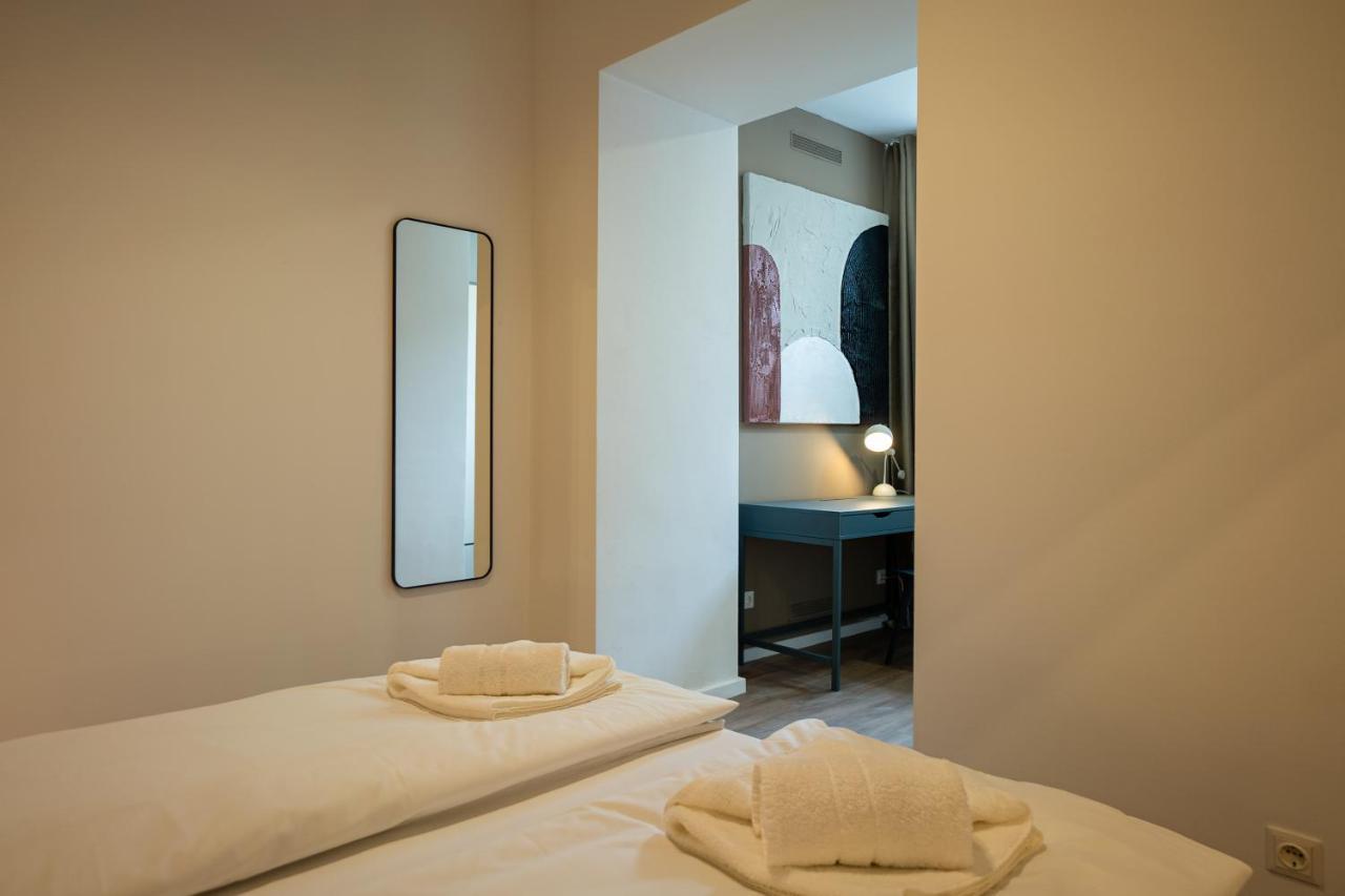 וינה Stylish Apartment With Dedicated Working Space And Super King-Size Bed Located Between City Centre And Donau River מראה חיצוני תמונה